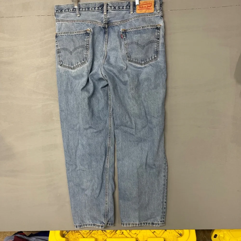Levis levi 550
